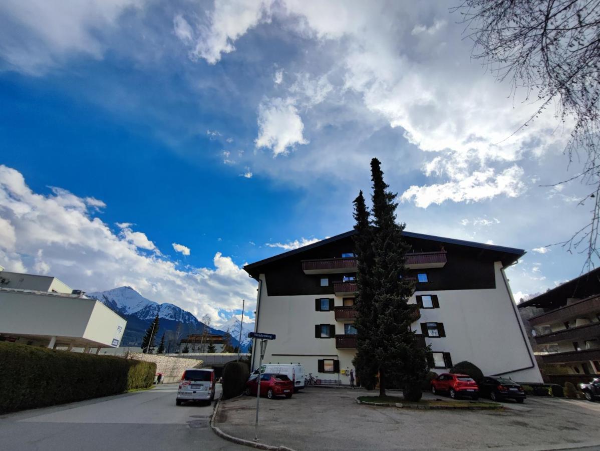 Alpine Lodge Apartment เซลล์อัมเซ ภายนอก รูปภาพ